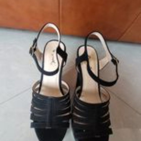 NEW black suede strappy platform wedges - Picture 2 of 3